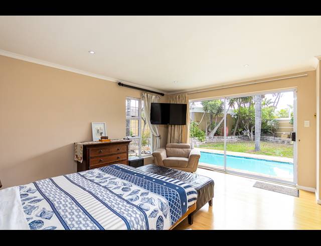 3 BEDROOM HOUSE FOR SALE IN WEST BEACH